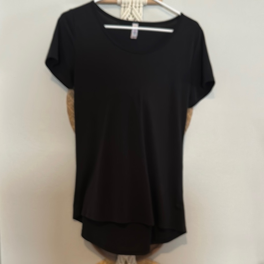 LulaRoe Black Classic Tee